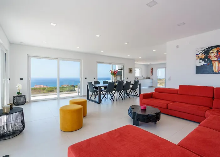 Carpe Diem, Stunning With Ocean View 别墅 *