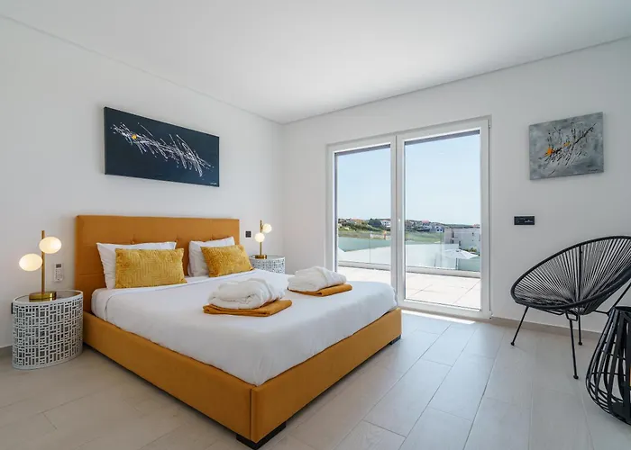 Carpe Diem, Stunning With Ocean View 别墅 *