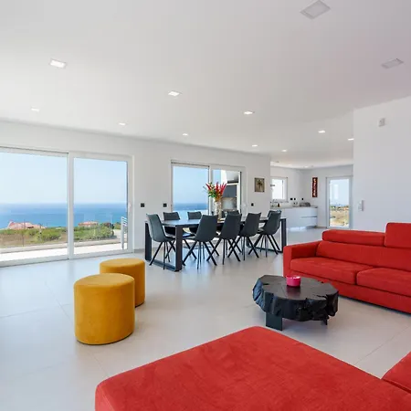 Carpe Diem, Stunning With Ocean View Villa *